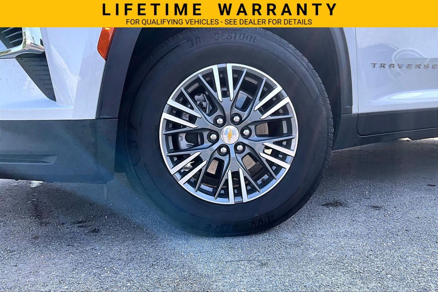 2024 Chevrolet Traverse FWD LT