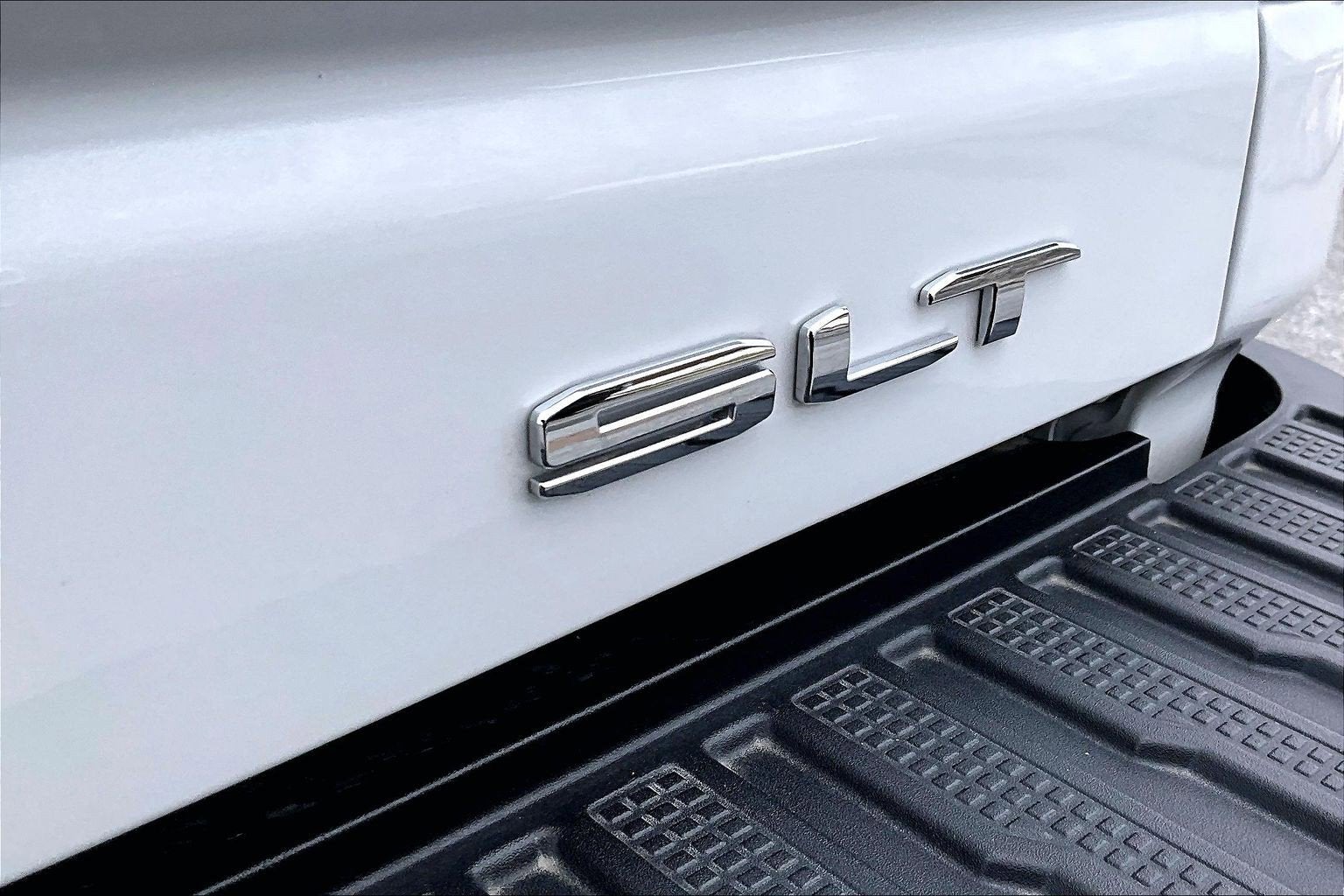 2025 GMC Sierra 3500HD SLT