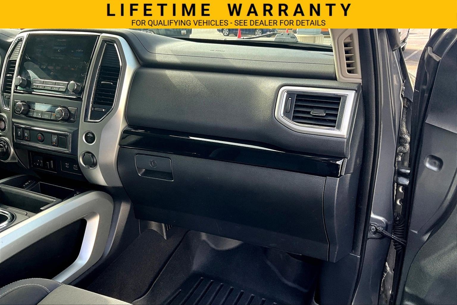 2020 Nissan Titan SV