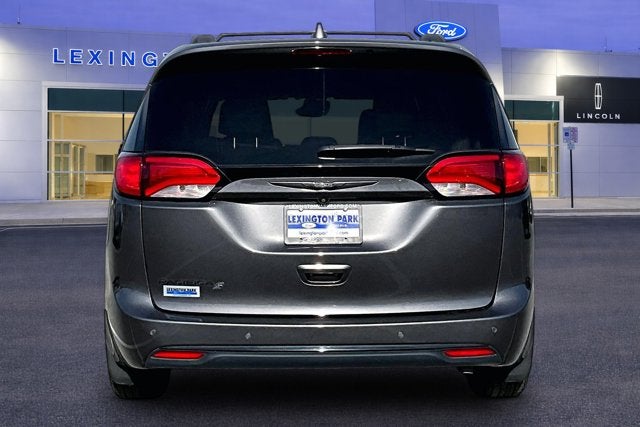 2019 Chrysler Pacifica Touring L Plus