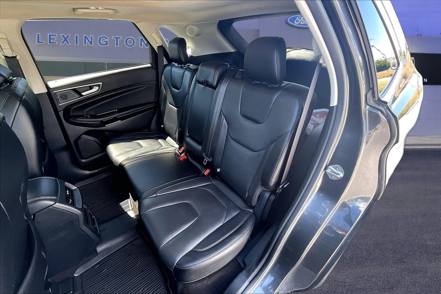 2020 Ford Edge Titanium