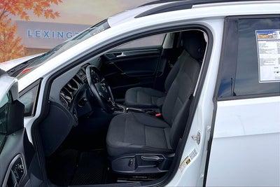 2018 Volkswagen Golf SportWagen TSI S