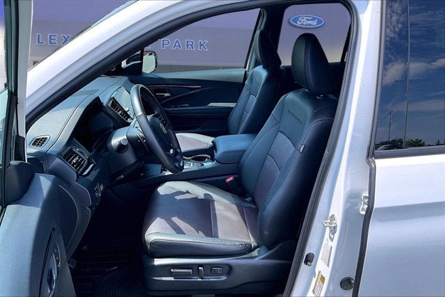 2025 Honda Ridgeline Black Edition