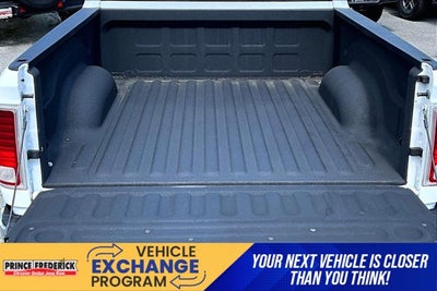 2018 RAM 1500 Laramie Crew Cab 4x4 5'7' Box
