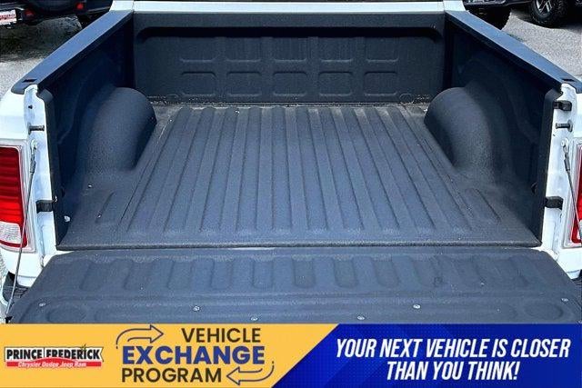 2018 RAM 1500 Laramie Crew Cab 4x4 5'7' Box