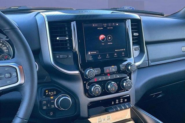 2025 RAM 1500 Big Horn Crew Cab 4x4 5'7' Box