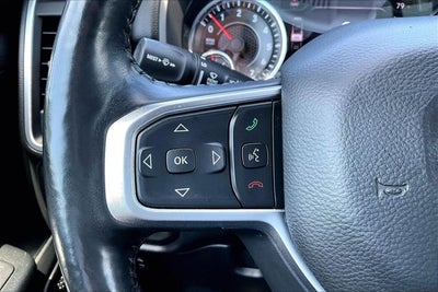 2020 RAM 1500 Big Horn Crew Cab 4x4 5'7' Box