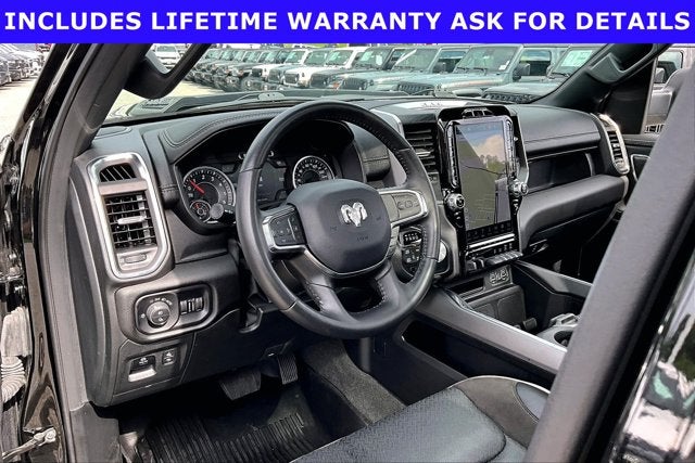 2024 RAM 1500 Laramie Crew Cab 4x4 5'7' Box