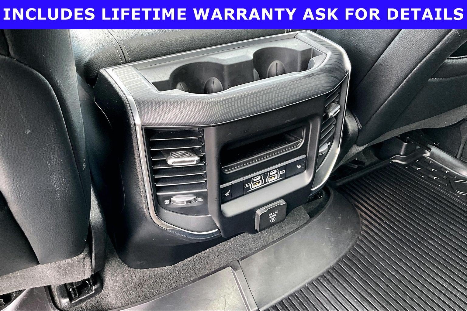 2024 RAM 1500 Laramie Crew Cab 4x4 5'7' Box