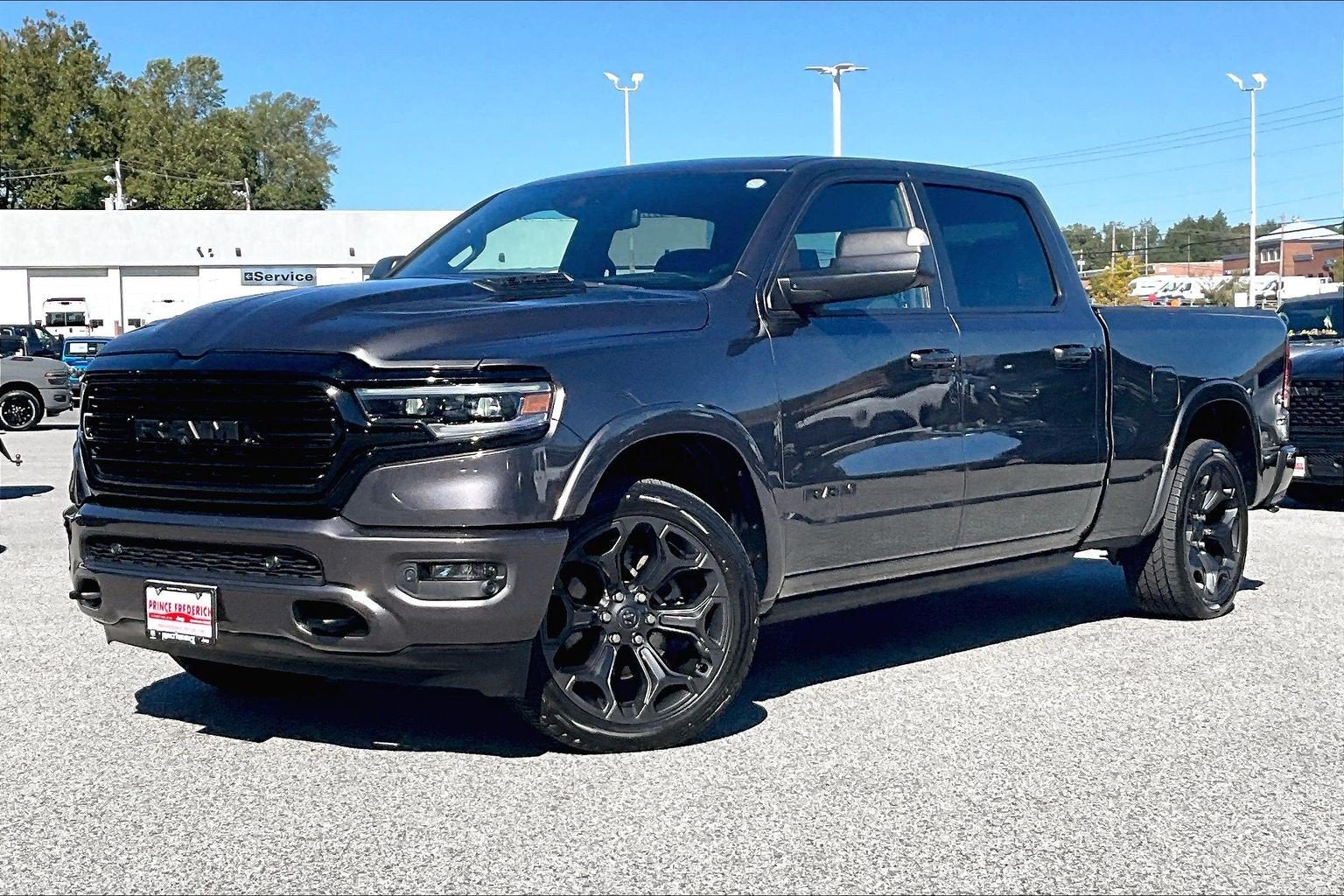 2022 RAM 1500 Limited Crew Cab 4x4 6'4' Box