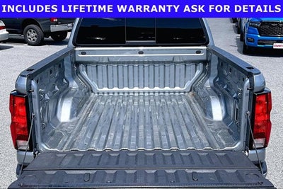 2023 Chevrolet Colorado 4WD Crew Cab Short Box LT