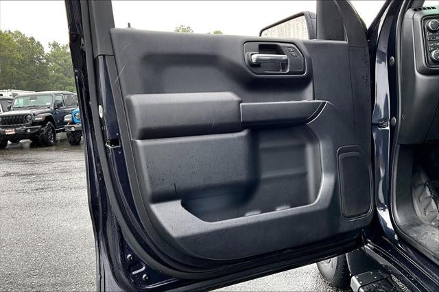 2023 Chevrolet Silverado 1500 4WD Crew Cab Short Bed WT