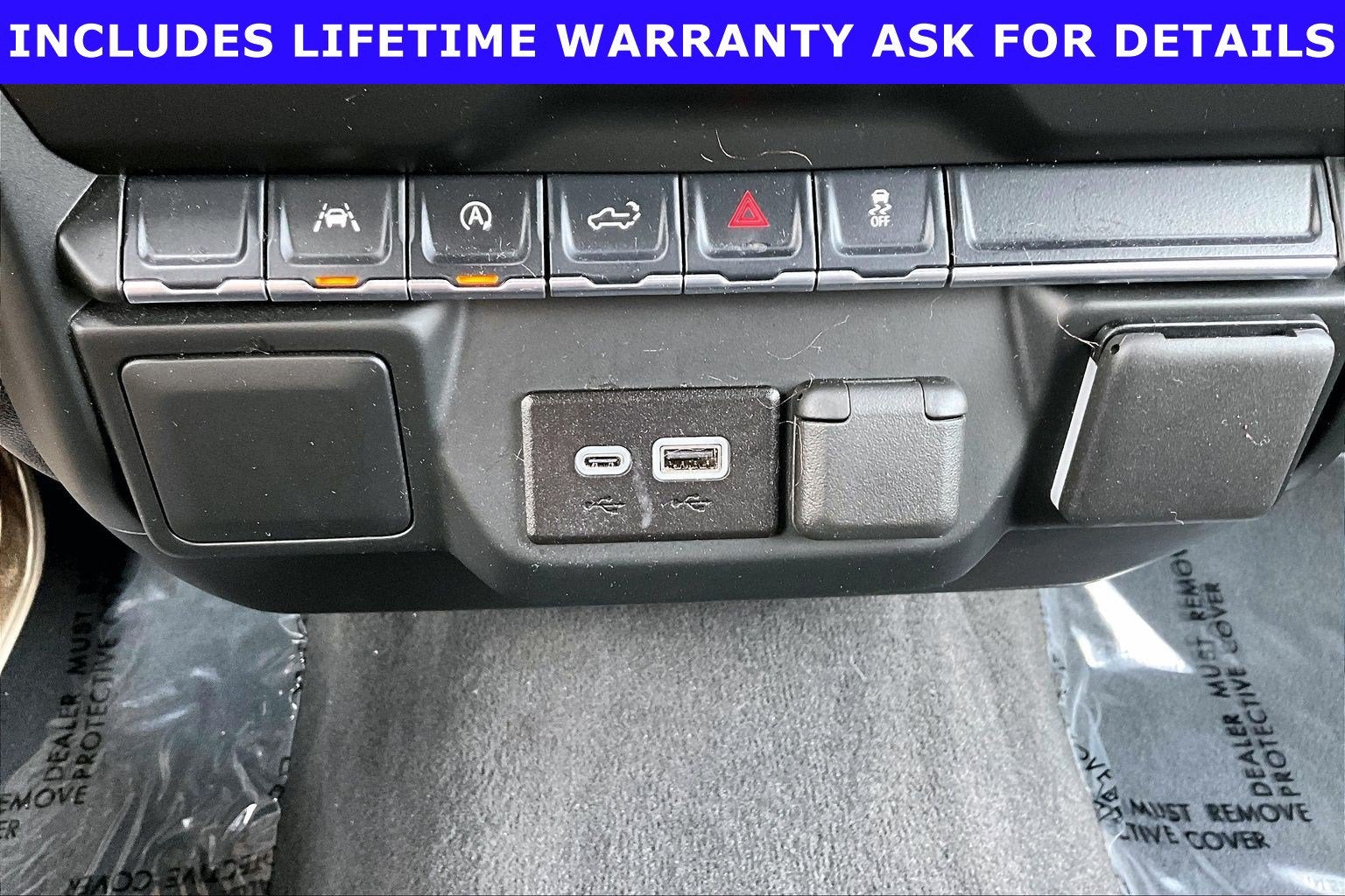 2024 Chevrolet Silverado 1500 4WD Crew Cab Short Bed Custom