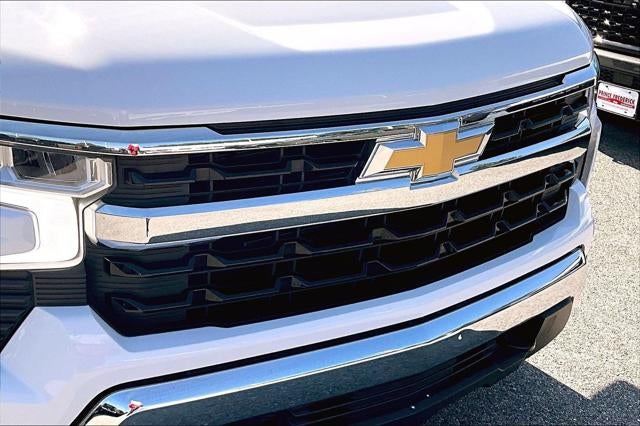 2023 Chevrolet Silverado 1500 4WD Crew Cab Short Bed LT with 2FL
