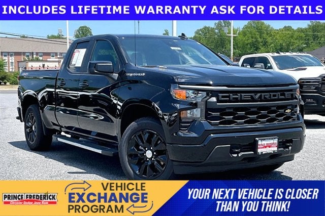 2025 Chevrolet Silverado 1500 Custom