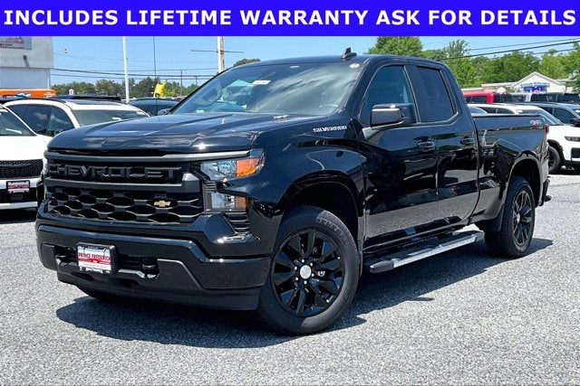 2025 Chevrolet Silverado 1500 Custom