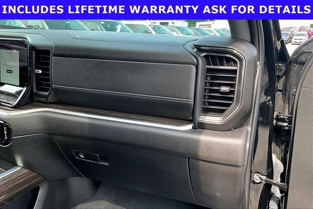 2025 Chevrolet Silverado 1500 4WD Crew Cab Standard Bed RST