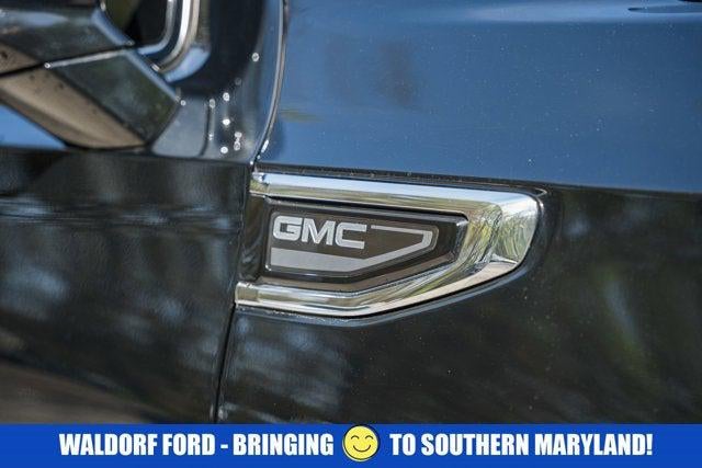 2024 GMC Yukon 4WD SLT