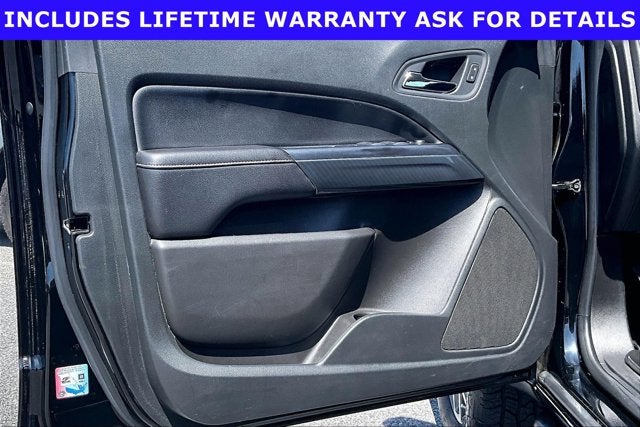 2022 GMC Canyon 4WD Crew Cab Short Box AT4 - Leather