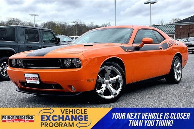 2014 Dodge Challenger SXT Plus