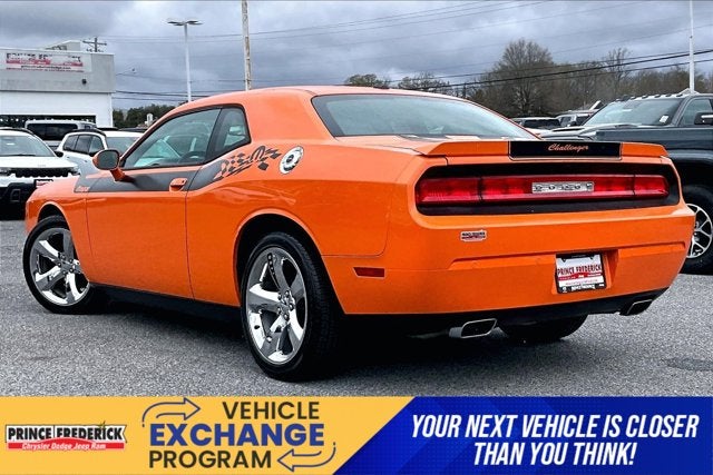 2014 Dodge Challenger SXT Plus
