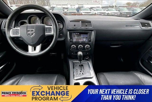 2014 Dodge Challenger SXT Plus