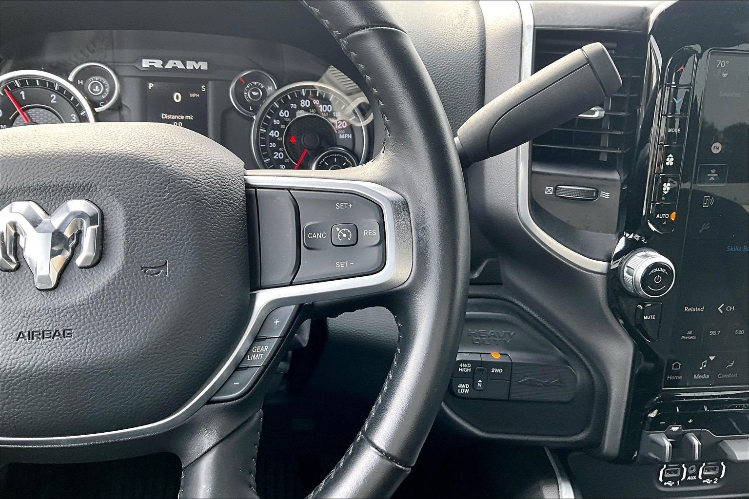 2024 RAM 2500 Big Horn Crew Cab 4x4 6'4' Box