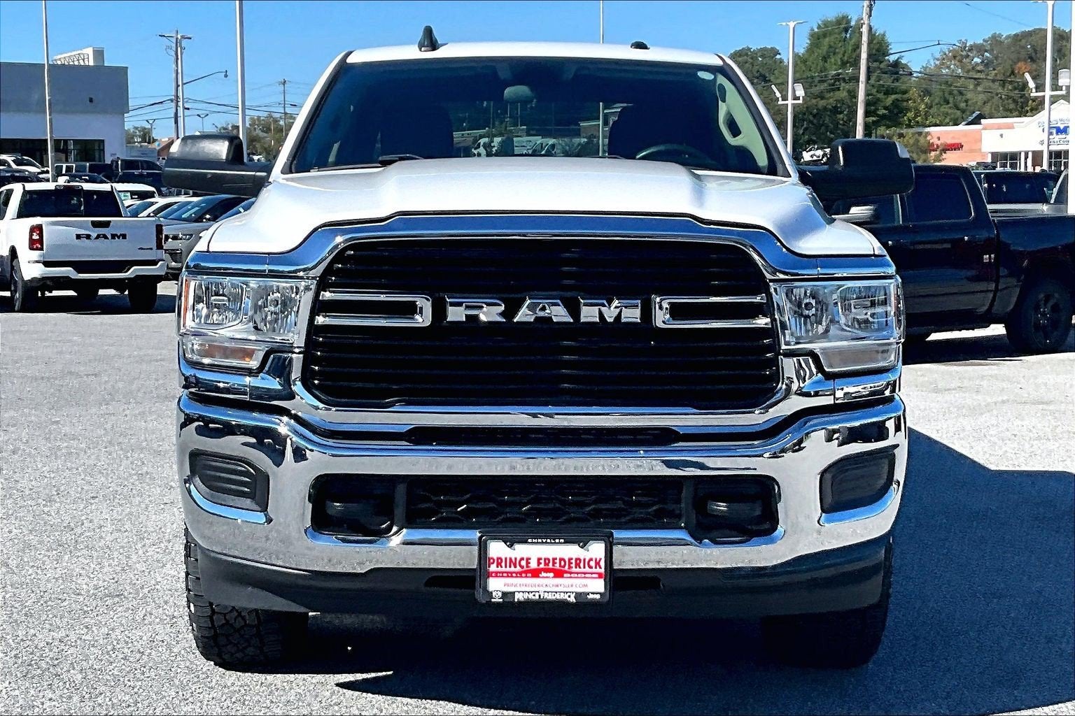 2019 RAM 2500 Big Horn Crew Cab 4x4 8' Box
