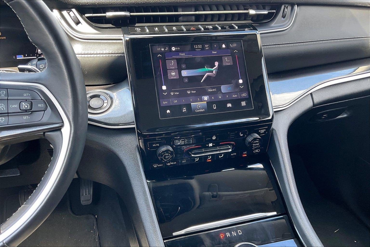 2022 Jeep Grand Cherokee L Laredo