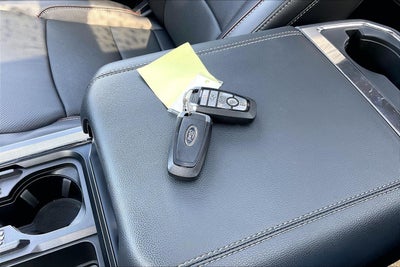 2024 Ford Super Duty F-350 SRW LARIAT
