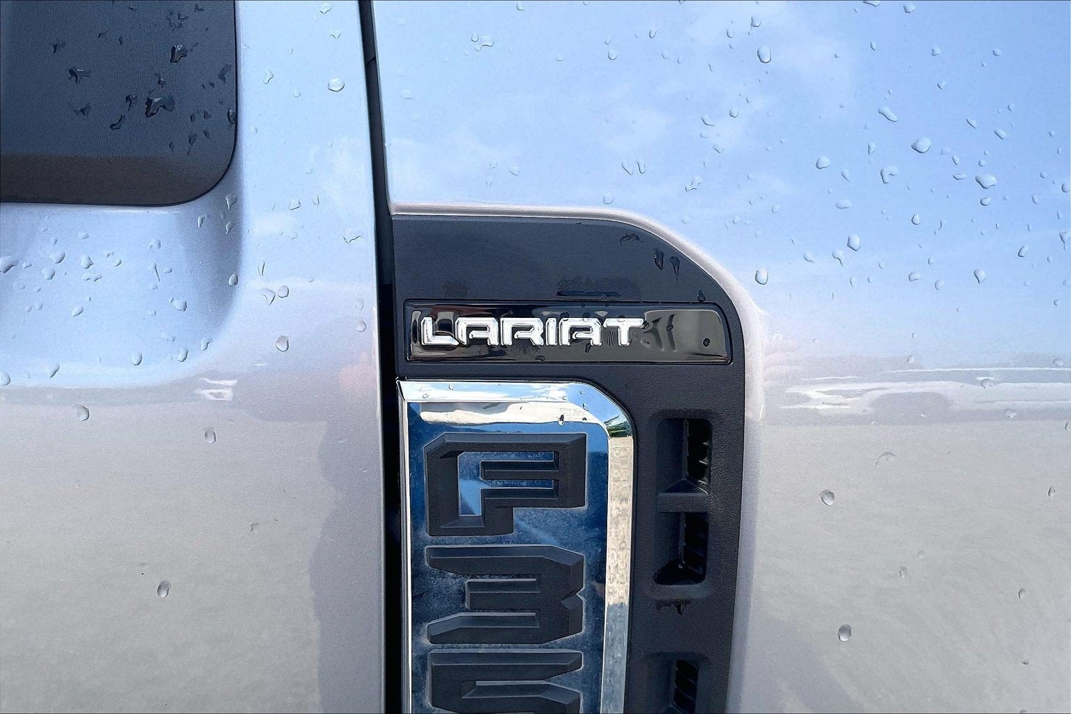 2024 Ford Super Duty F-350 SRW LARIAT