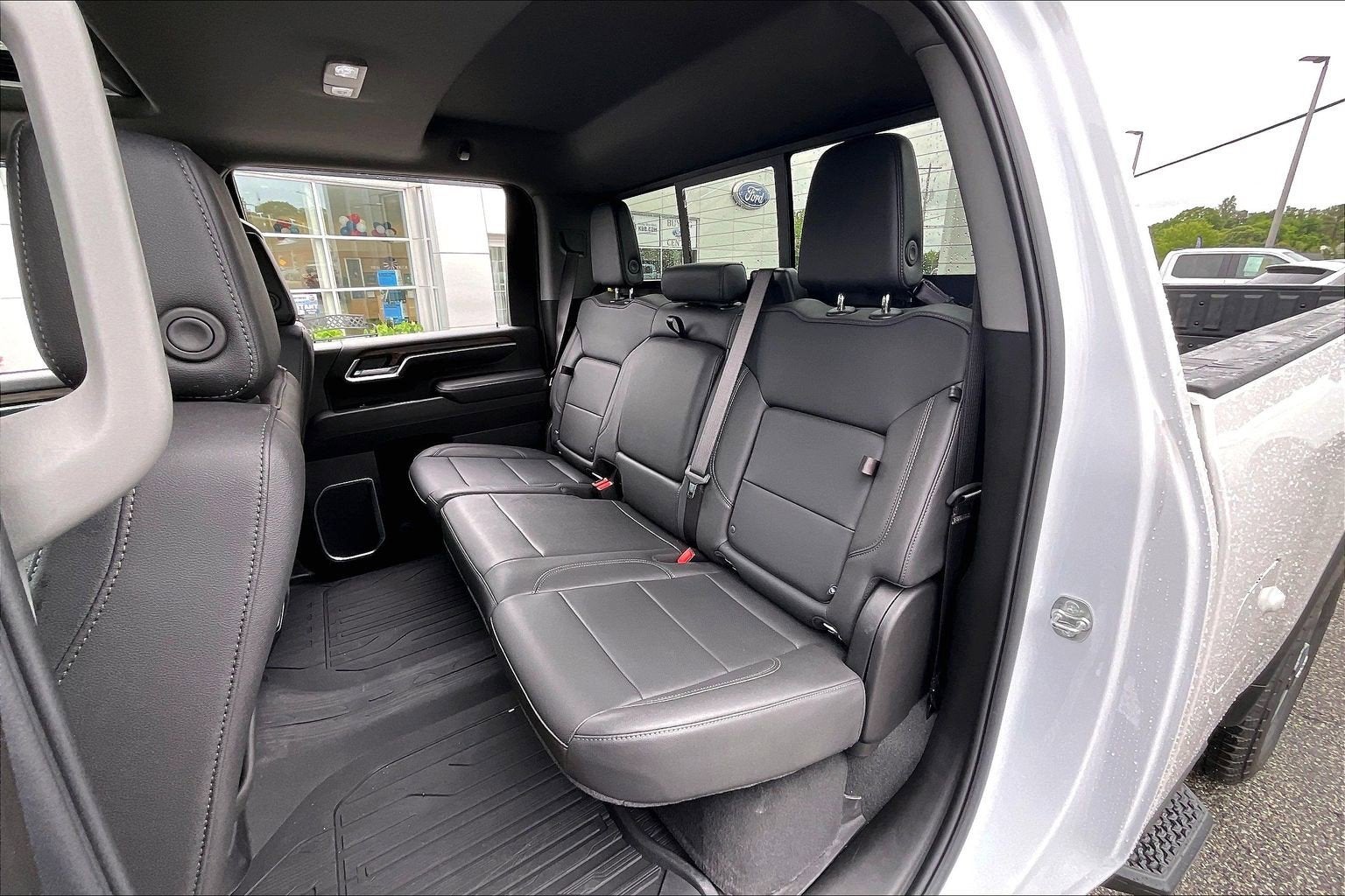 2025 GMC Sierra 3500HD SLT