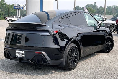 2026 Tesla Model Y Base
