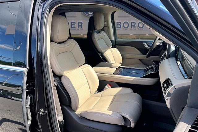 2022 Lincoln Navigator L Reserve