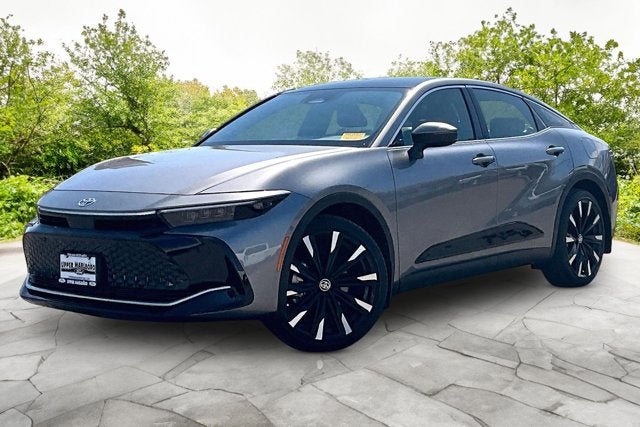 2023 Toyota Crown Platinum