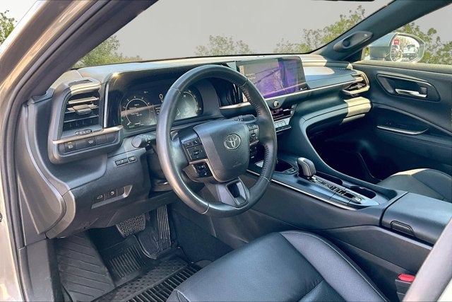 2023 Toyota Crown Platinum