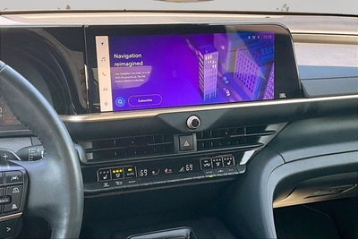 2023 Toyota Crown Platinum