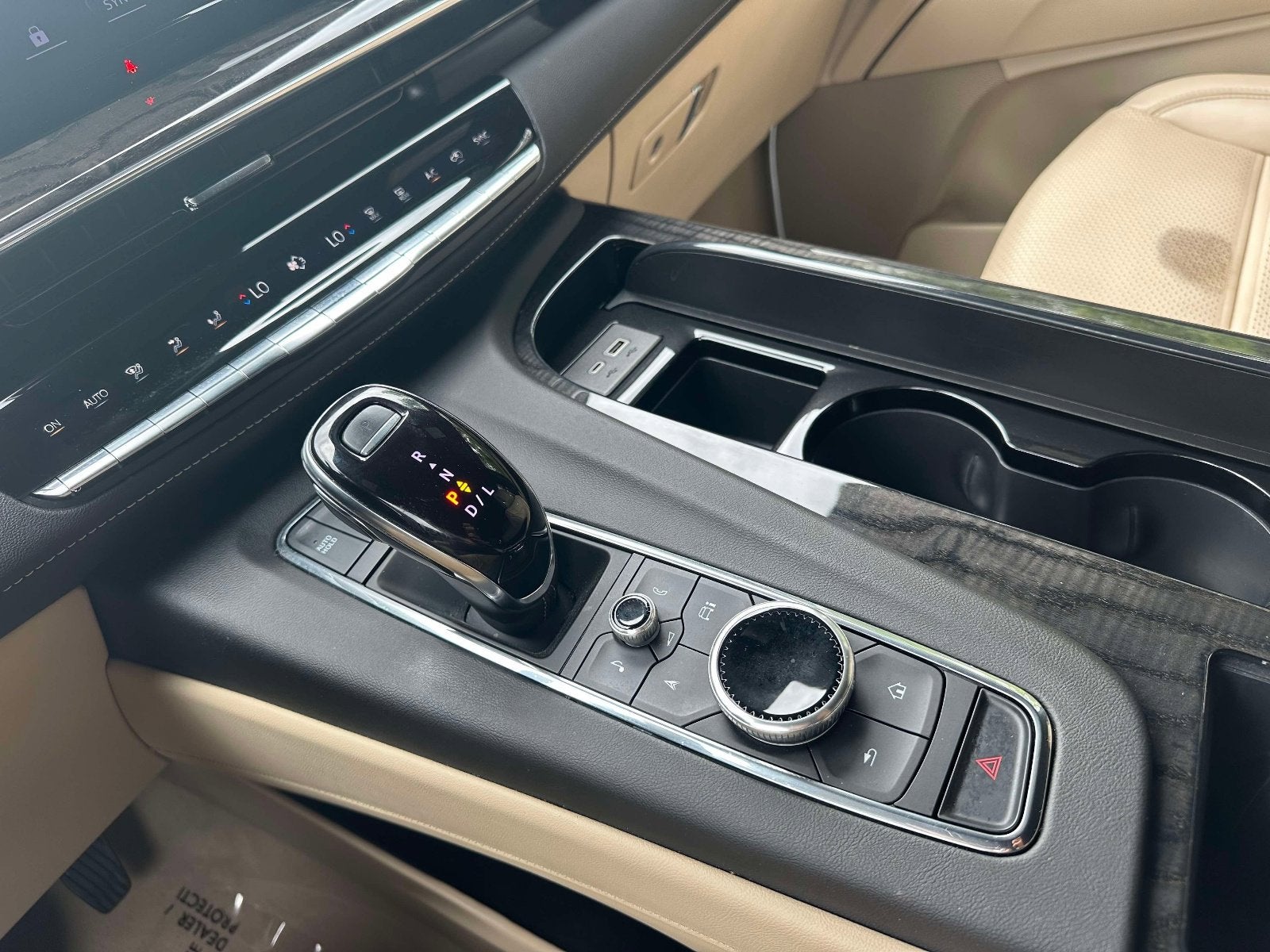 2024 Cadillac Escalade 4WD Premium Luxury