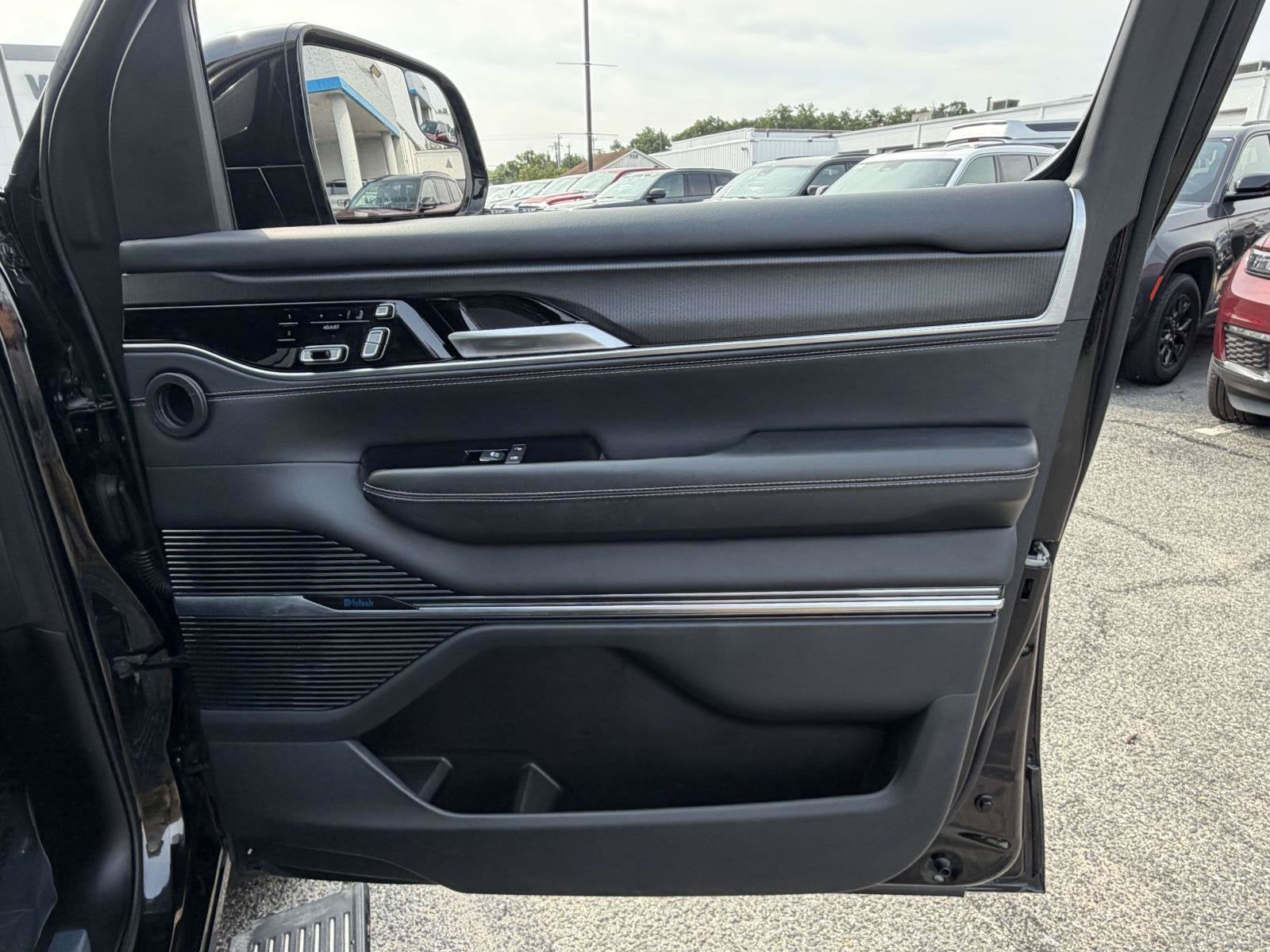 2024 Jeep Grand Wagoneer L Series II 4x4