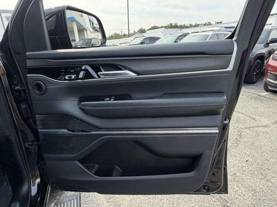 2024 Jeep Grand Wagoneer L Series II 4x4