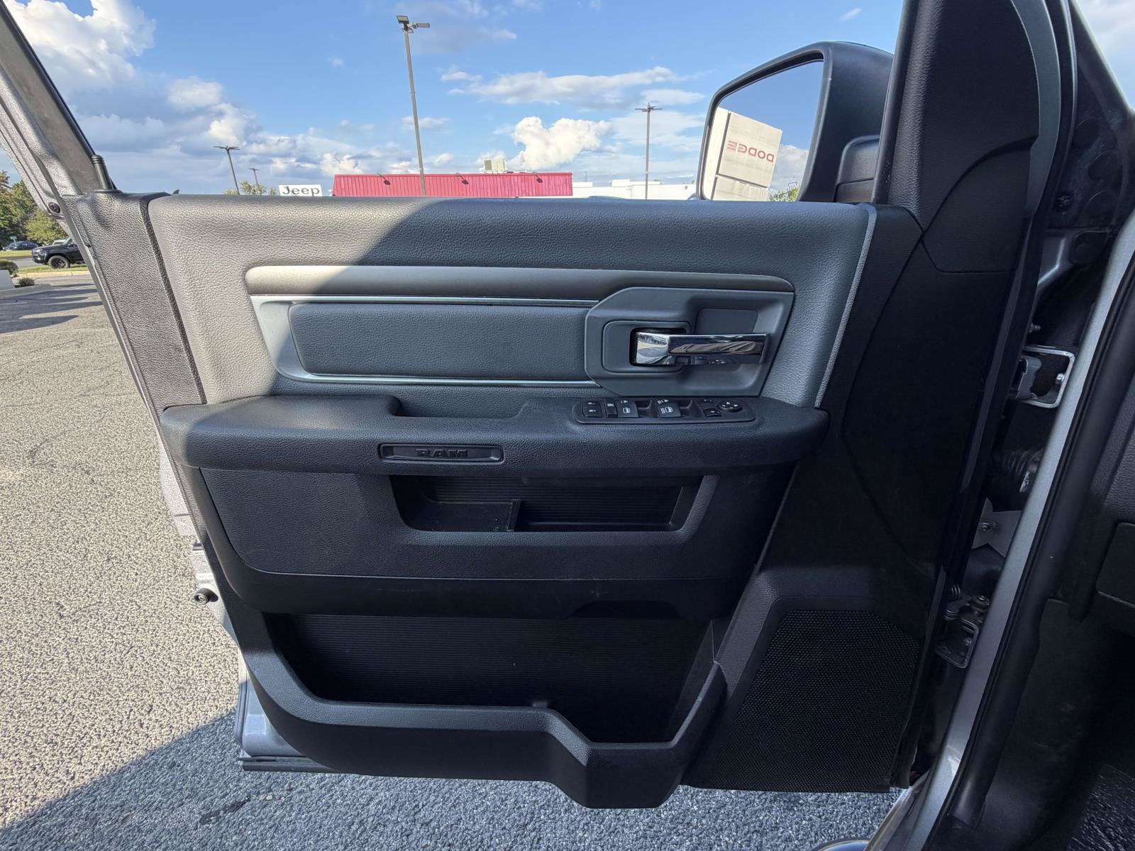 2024 RAM 1500 Classic SLT Quad Cab 4x4 6'4' Box