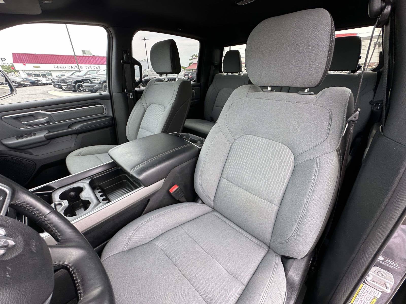 2023 RAM 1500 Big Horn Crew Cab 4x4 5'7' Box