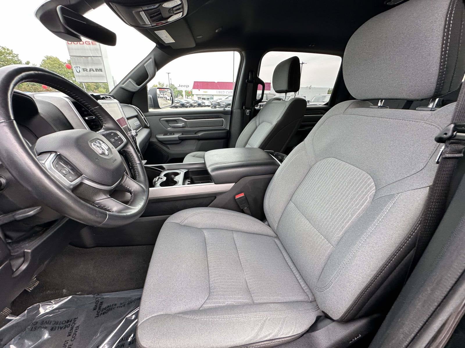 2023 RAM 1500 Big Horn Crew Cab 4x4 5'7' Box