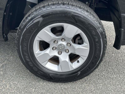 2023 RAM 1500 Big Horn Crew Cab 4x4 5'7' Box