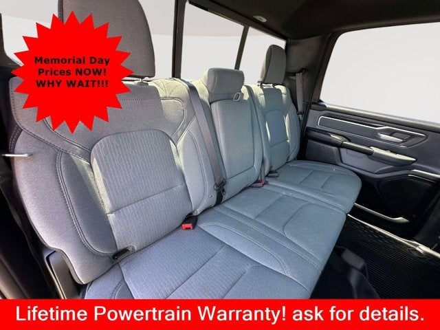 2021 RAM 1500 Big Horn Crew Cab 4x4 5'7' Box