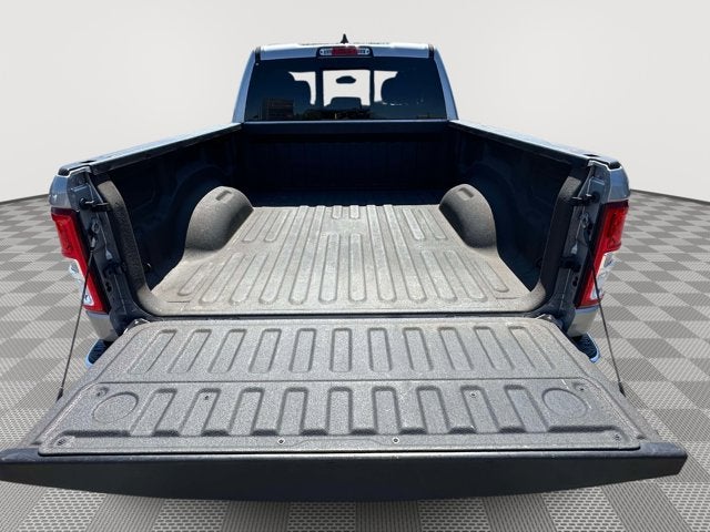 2022 RAM 1500 Big Horn Quad Cab 4x4 6'4' Box