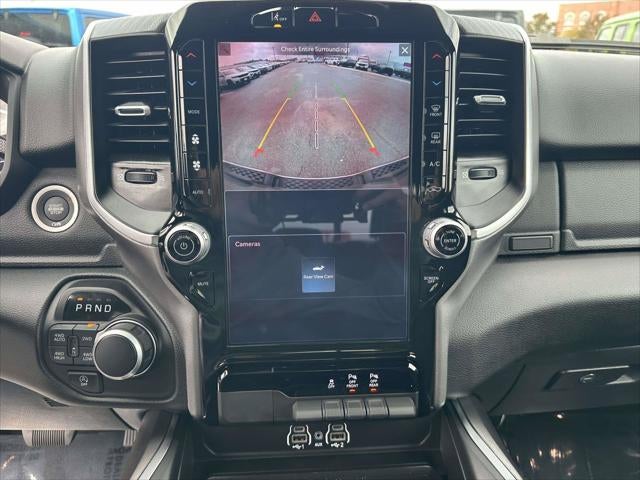 2025 RAM 1500 Big Horn Crew Cab 4x4 5'7' Box