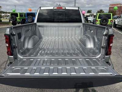 2025 RAM 1500 Big Horn Crew Cab 4x4 5'7' Box