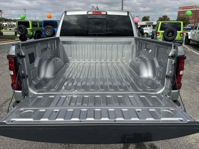 2025 RAM 1500 Big Horn Crew Cab 4x4 5'7' Box