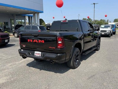 2025 RAM 1500 Big Horn Crew Cab 4x4 5'7' Box